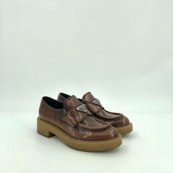 Prada Womens Brown Leather Logo Loafers Size 35 Thick Sole Made In Italy - Picture 1 of 9